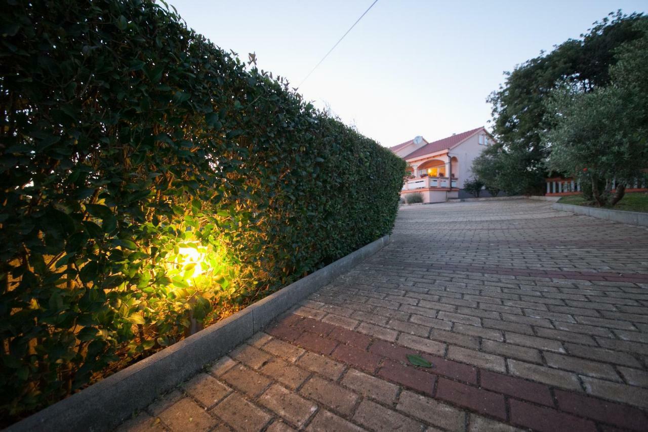Holiday Home Antonio Dracevac Ninski Ngoại thất bức ảnh