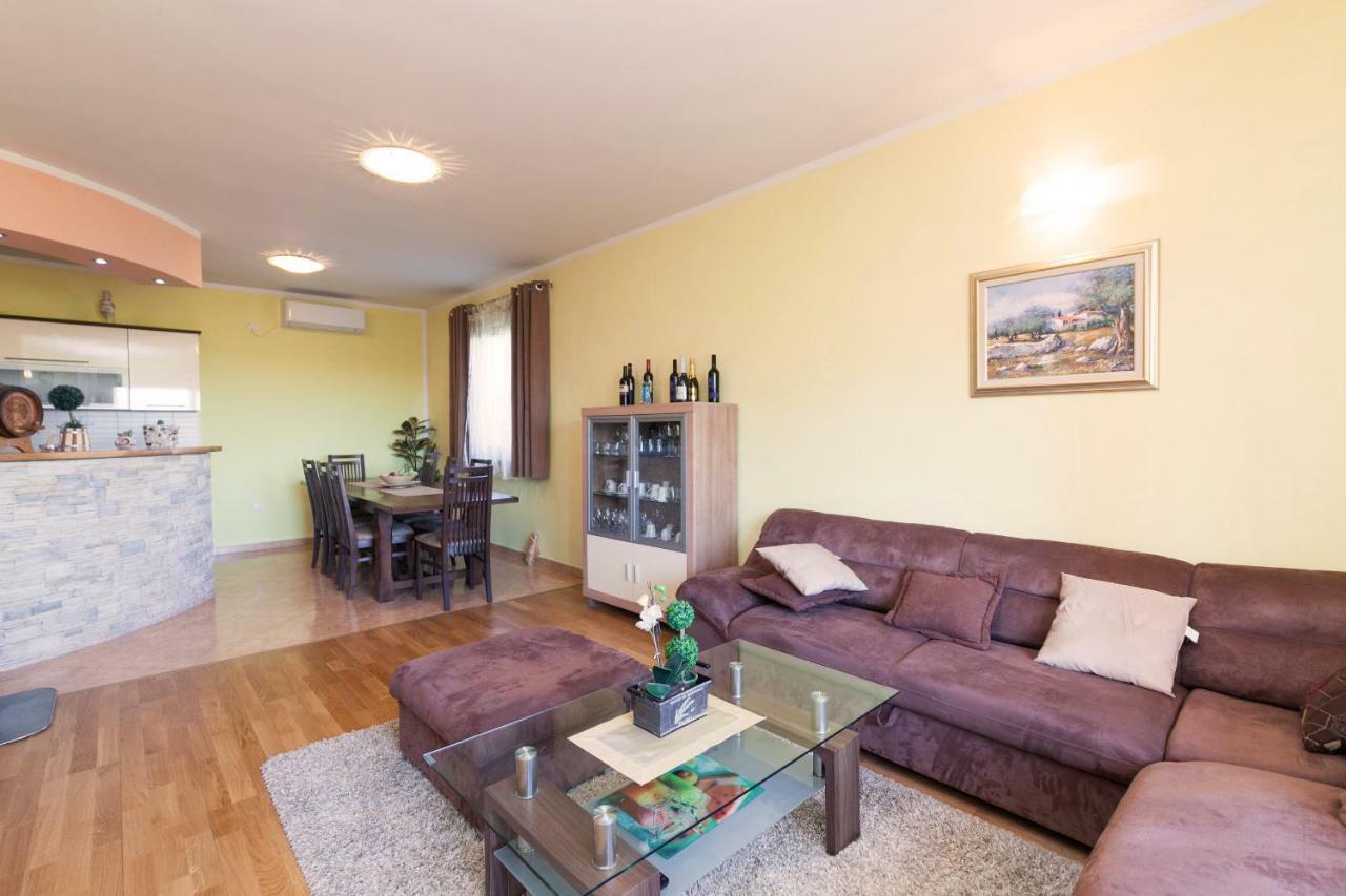 Holiday Home Antonio Dracevac Ninski Ngoại thất bức ảnh