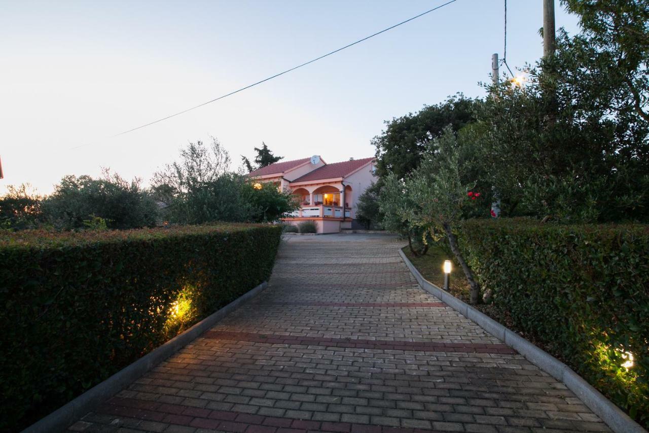 Holiday Home Antonio Dracevac Ninski Ngoại thất bức ảnh